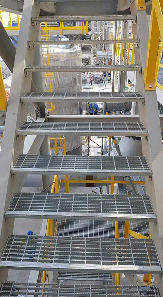 Lan Can Cầu Thang Mạ Kẽm Nhúng Nóng